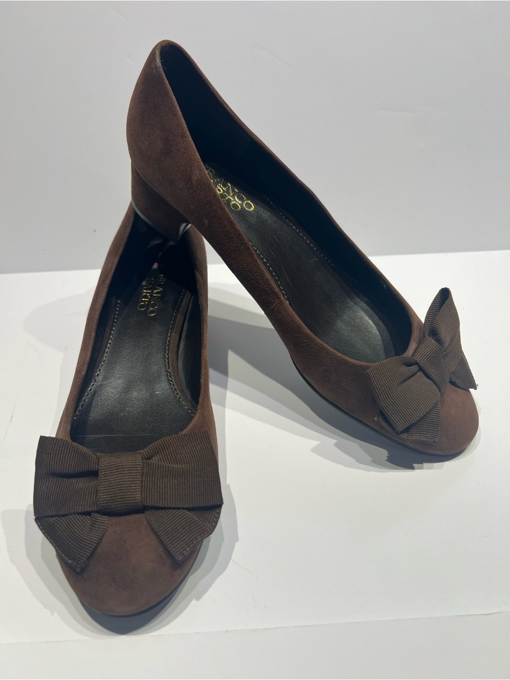 Franco Sarto low-heeled pumps brown suede Sz 8.5
